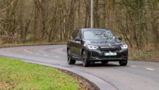 De toekomst is elektrisch - De Test - BMW iX3
